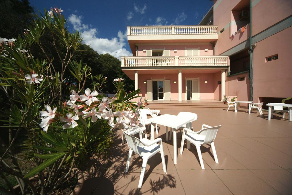 Hotel Happy Marina di Pietrasanta Exterior foto