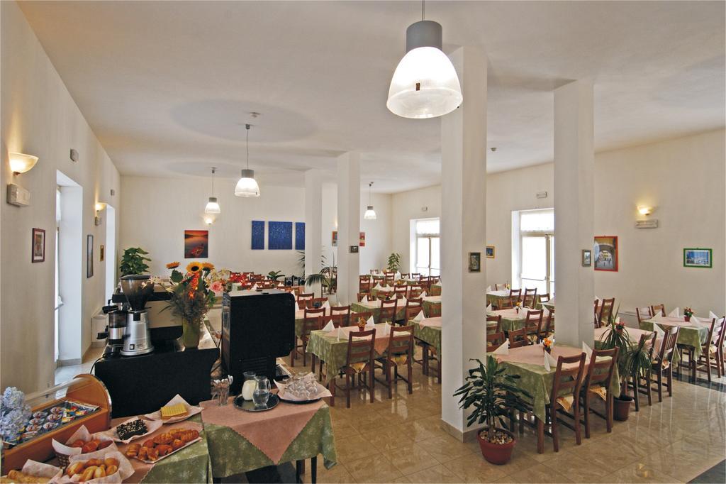 Hotel Happy Marina di Pietrasanta Exterior foto