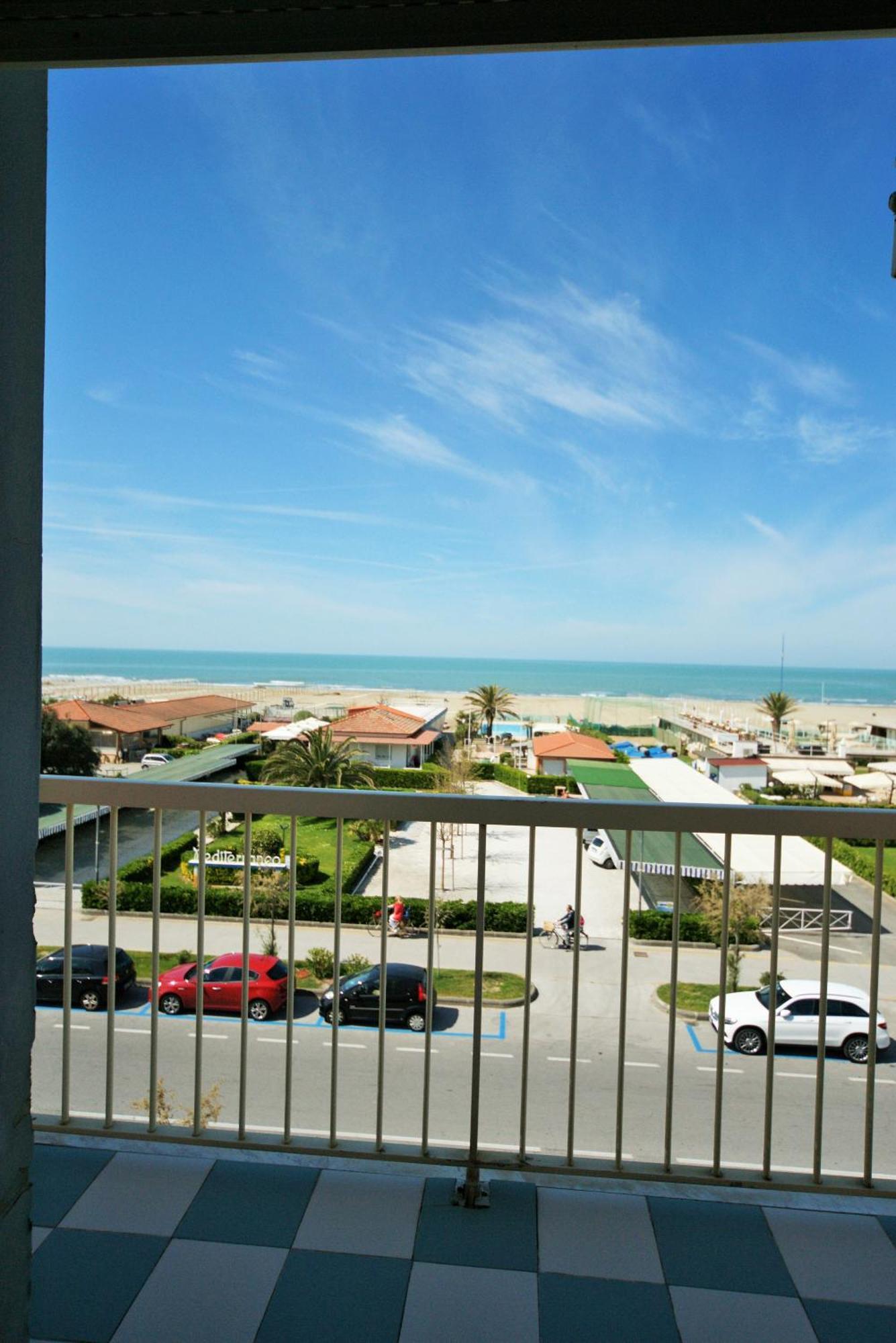 Hotel Happy Marina di Pietrasanta Habitación foto
