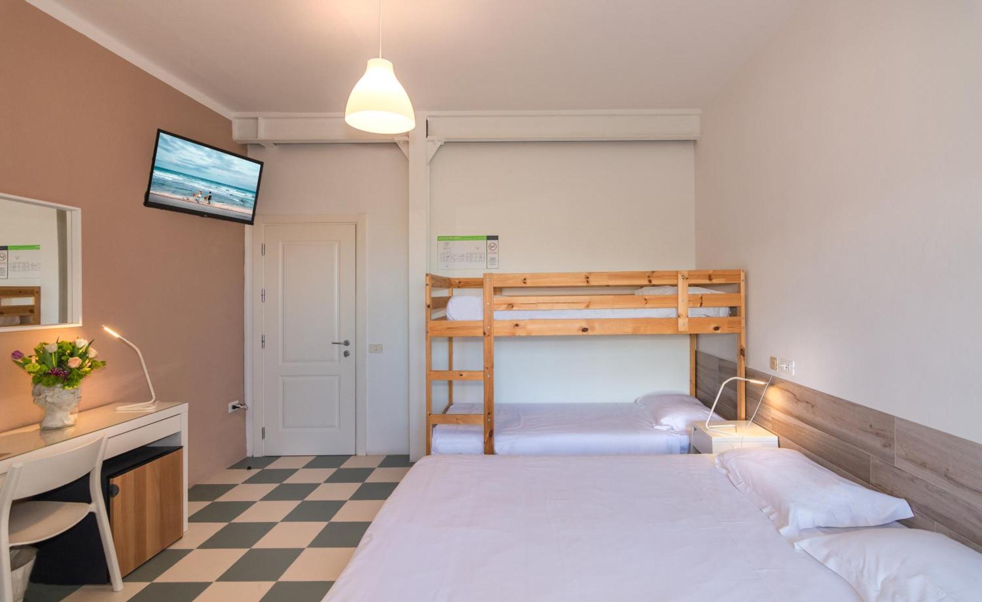 Hotel Happy Marina di Pietrasanta Exterior foto