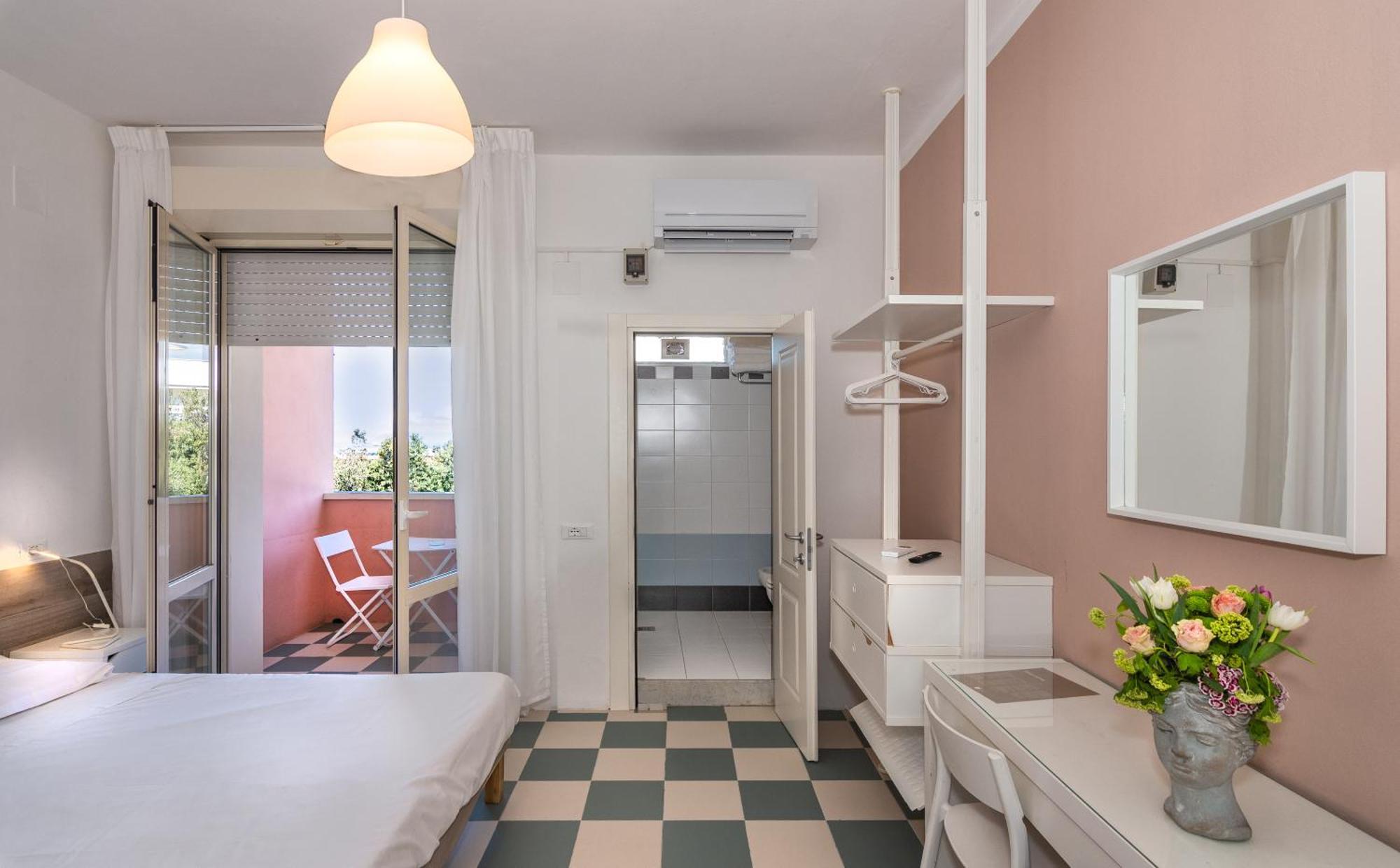 Hotel Happy Marina di Pietrasanta Exterior foto