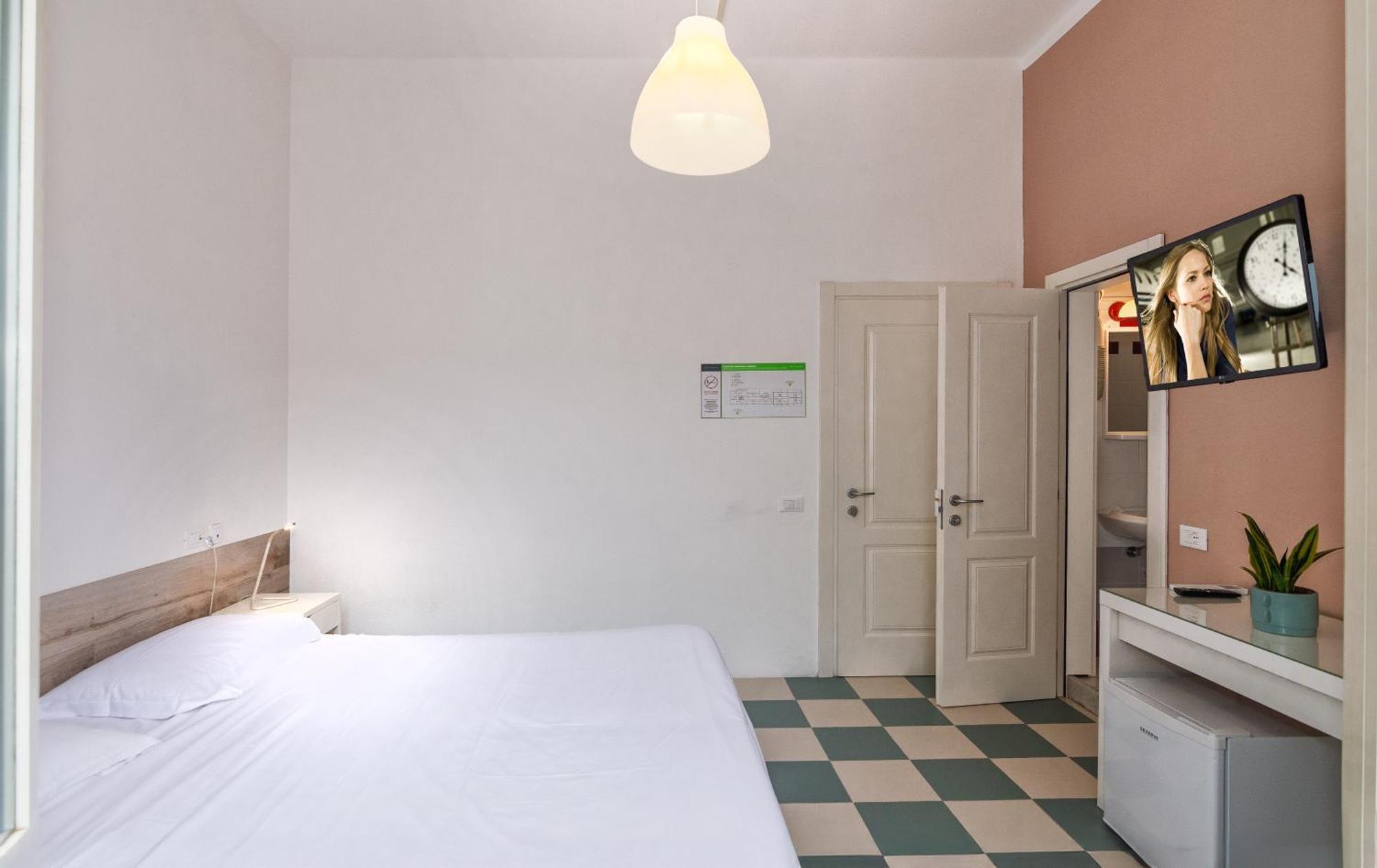 Hotel Happy Marina di Pietrasanta Exterior foto